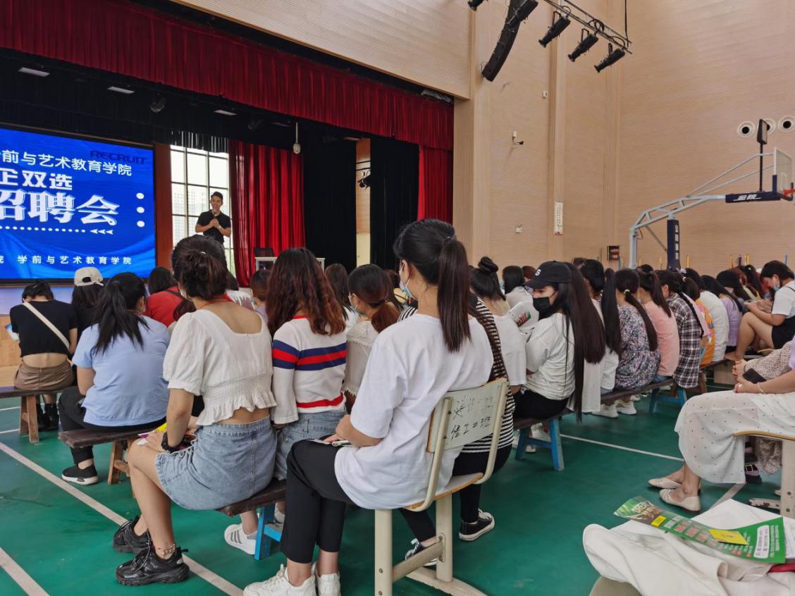 d9a0e4c9e48128d9cbed40ae65a7881